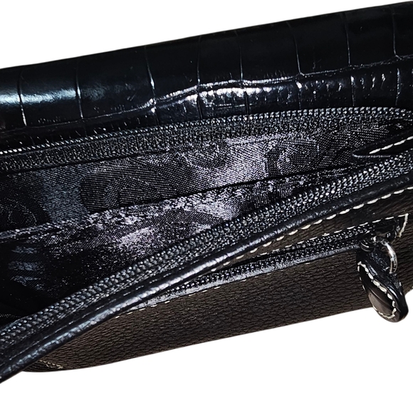 BRIGHTON Black Crossbody Wallet With Detachable Strap - Picture 11 of 12